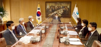 고승범 빠진 8월 금통위… 기준금리 올린다는데 이자폭탄 어쩌나