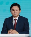 [머니S포토] 제2차 방송토론회 출석한 원희룡 예비후보