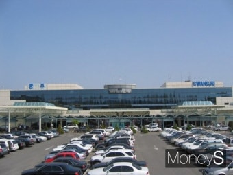 국토부, 광주민간공항 이전 군공항 연계해 결정…무안군 강력 반발