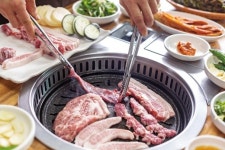 [맛집로드] 함양 ‘지리산 마천 흑돼지촌’에서 깊어가는 가을 정취 ‘맛’보다