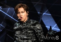 유흥업소 논란 유노윤호, 9개월만에 활동재개?