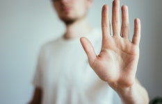 술 취한 여직원 성추행 금천구청 공무원들 실형… 방조 혐의 상사는 무죄