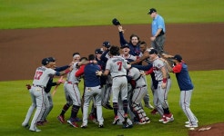 162경기 그대로 MLB 노사, 단체협약 합의… 직장폐쇄 종료
