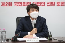 [머니S포토] 2022 나는 국대다 압박 면접에서 인사말 하는 이준석 대표