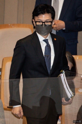 [머니S포토] 국회 예결위 참석하는 한동훈 법무부 장관