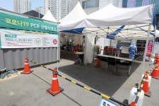 오후 6시 전국 1만1492명 확진… 전날보다 6243명 증가