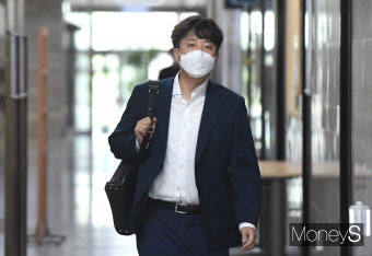 '성접대 의혹' 이준석 수사 탄력?… 업체대표, 23일 참고인 조사