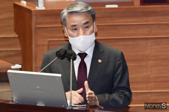 [머니S포토] 대정부 질문 이틀차.. 답변하는 이종섭 국방 장관