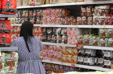 불닭볶음면 너마저… 농심·오뚜기 이어 삼양도 라면 가격 인상