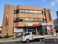 [단독] 여직원 성추행·폭언 의혹 전 의성우체국장 등 고발