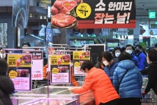[머니S포토] 하나로마트 3일간 한우 할인합니다