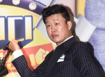 홍록기 
