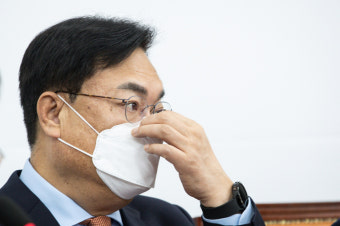 '노무현 전 대통령 명예훼손' 혐의 정진석, 3월2일 첫 재판