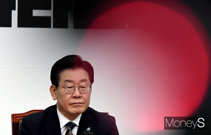 국힘 국회의원들, 이재명 후보의 총통 독재 우려에 김문수 후보 지지 호소
