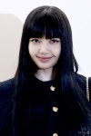 [머니S포토] 블랙핑크 리사, 옅은미소 보이며…