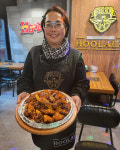 훌랄라참숯바베큐치킨, 다양한 메뉴가 불황에 더 인기