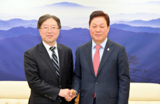 박완수 경남지사-오스카 츠요시 일본총영사, 양국 교류협력 논의