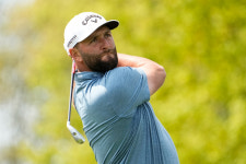 PGA 투어 vs LIV 골프 두 번째 만남… PGA 챔피언십 티오프