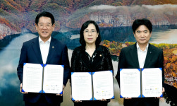 김영록 전남지사, 청소년 행복성장지원 혁신지구 선포…행복시대 실현 신호탄 될것