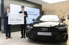 울산현대 이청용, 아우디 A7 55 TFSI 콰트로 프리미엄 탄다