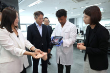 이동환 고양시장, 로킷헬스케어와 투자의향 협약