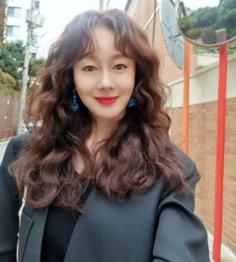 배우 김지수, 50세라고?… 