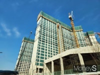 [르포] 아파트인데 리조트 같아… 왕길역 로열파크씨티 가보니