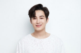 김희재 vs 모코이엔티… 사기죄 '혐의 없음' 불송치