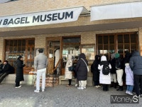 "영하 20도 한파에도 대기줄"… 아침빵? 점심도 저녁도 