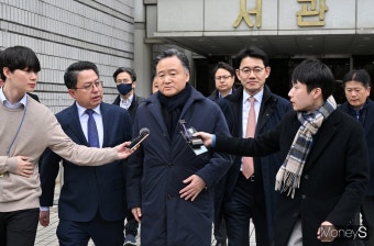 [머니S픽] '주식 저가매도 의혹' SPC 허영인, 1심 재판부 무죄 선고