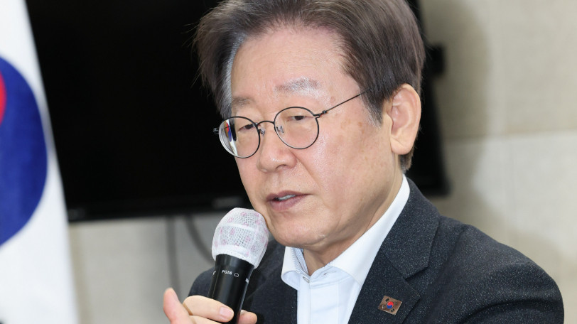 이재명 정부, 국정 기조 실현 위한 대통령실 조직개편 발표, 외교와 경제에 새로운 정책 추진중