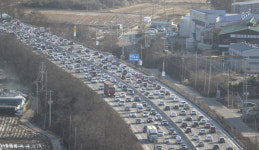 부산-서울 8시간… 오후 4~5시, 고속도로 상행선 정체 절정