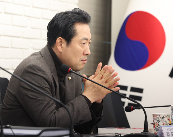 국민의힘, 한동훈이 새 대표로 선출! 새 지도부 장동혁·김재원·인요한·김민전 최고위원, 진종오 청년최고위원 함께 출범