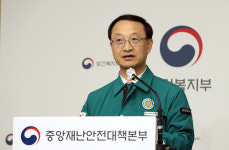 사직서 수리 안 된 전공의, 취업 시 고용주도 처벌받는다