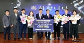 [머니S포토]전남농협 첫 하나로마트 경영대상 축하합니다