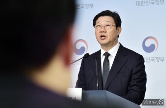 [머니S포토] '의협·대전협' 특위 동참 호소하는 노연홍 위원장