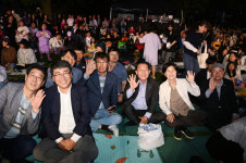 [머니S포토] 수원연극축제 개막…19일까지 경기상상캠퍼스서 진행