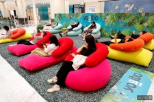 [머니S포토]광주신세계 건강 소파에서 힐링하세요