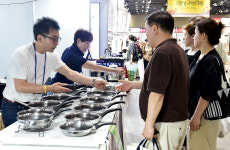 [머니S포토] 가구만 있지 않아요… 고양가구박람회 리빙·생활용품도