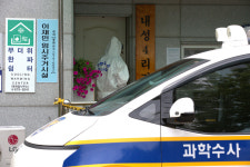 봉화 농약 사건 미궁 속으로… 커피 안 마신 할머니도 중태