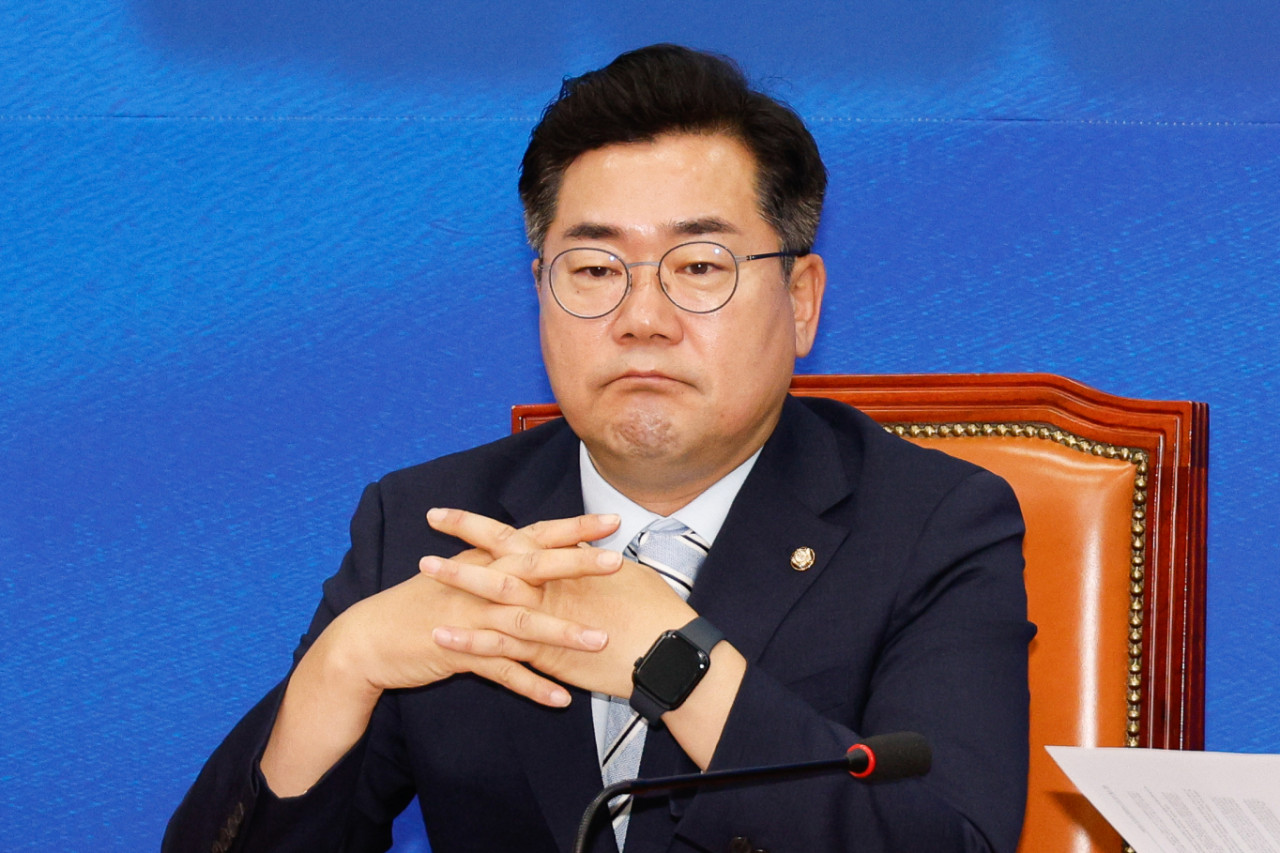 박찬대 원내대표, 대통령 비판과 해임 요구…헌법 부정행위에 대응할 것 반박