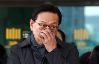 내란선전 혐의로 고발… 석동현 
