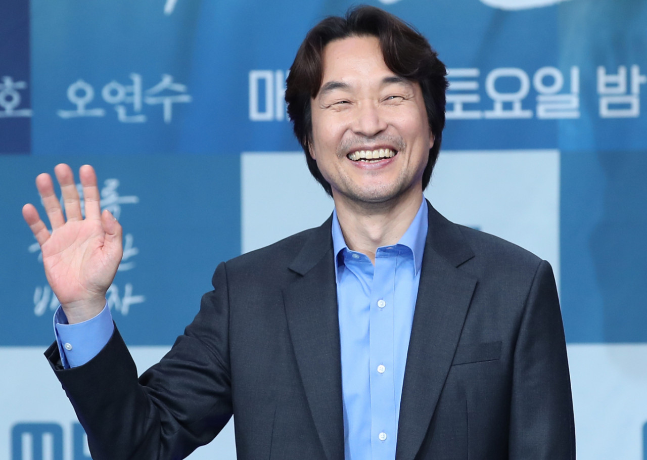 한석규, 제주항공 참사 100일을 추모하는 특집 다큐멘터리 작별하지 않는다 내레이션에 감동과 위로 전해져