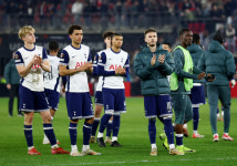 손흥민 72분 토트넘, 알크마르에 0-1 덜미… 8강행 먹구름