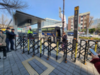 헌재 인근 안국역 출구 통제…4일엔 무정차 운행