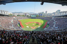 프로야구, 294경기만에 500만 관중 돌파… 역대 최소 경기 신기록