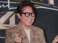 윤종신, 한남동 건물 55억에 매각… 10년 만에 40억 벌었다