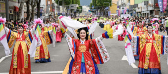 수원시, 정조대왕 능행차 공동재현…K축제로 자리매김