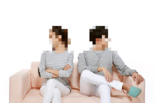 여자에 잡혀 사는 건 영웅서사에 안 맞아… 50번 바람남 황당 주장