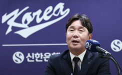 WBC 최종 명단에 한국계 선수 4명 포함… 류지현 